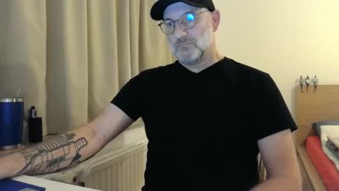 Snapshot of curman85 chatting on 02.24.26 Curman85 online show from 02.24.26