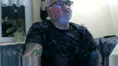 Snapshot of curtus14 chatting on 05.06.26 curtus14 online show from 05.06.26