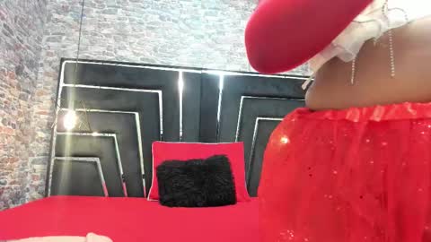 Alyanna  online show from 10.31.25