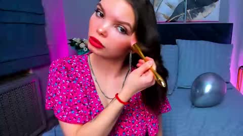 Snapshot of curvy_dynamite chatting on 03.04.25 Sammy online show from 03.04.25