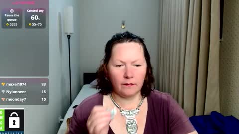 Snapshot of curvy_girlz chatting on 09.13.25 curvy_girlz online show from 09.13.25