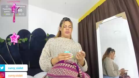 Violet 3 online show from 01.11.25