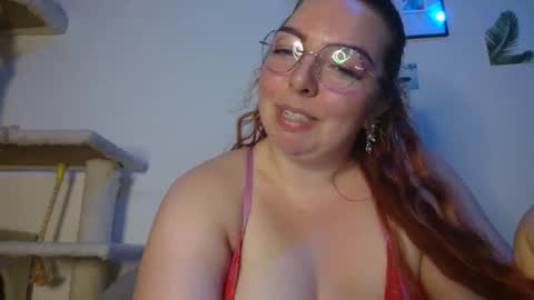 Snapshot of curvycate127 chatting on 11.27.25 Cate online show from 11.27.25