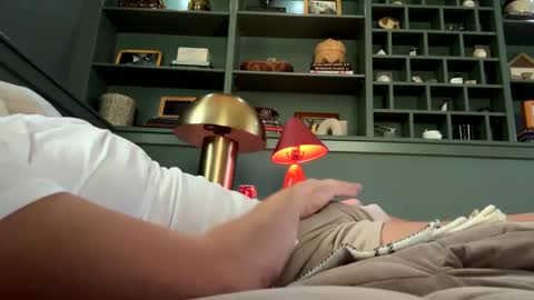 Snapshot of curvyd454066 chatting on 09.28.25 curvyd454066 online show from 09.28.25