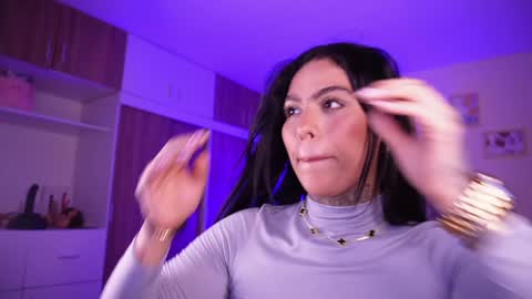 Samantha online show from 12.20.24