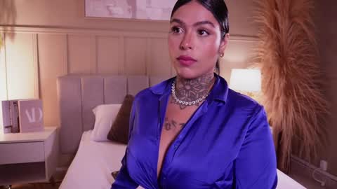 Snapshot of curvyliciouss chatting on 05.18.26 Samantha online show from 05.18.26