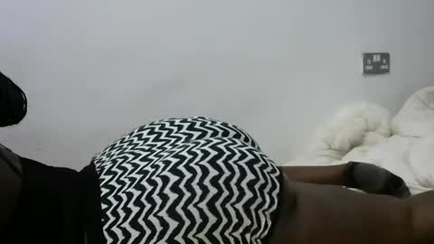 Snapshot of curvylizy chatting on 06.23.26 liz online show from 06.23.26
