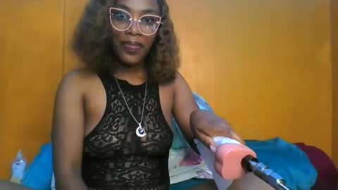 curvylyin online show from 03.30.26