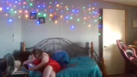 dahlia -kim online show from 12.22.24