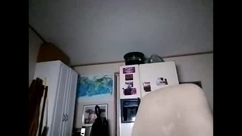 dahlia -kim online show from 02.05.25