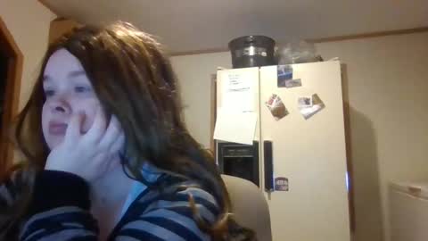 dahlia -kim online show from 11.25.25