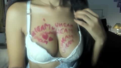 Snapshot of cute_alishaa chatting on 04.19.26 Alisha online show from 04.19.26