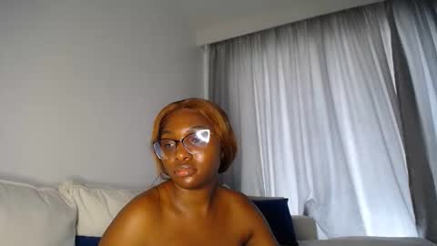 Liya online show from 04.13.26