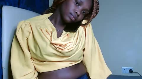 Snapshot of cute_beb2 chatting on 02.24.25 V EE online show from 02.24.25