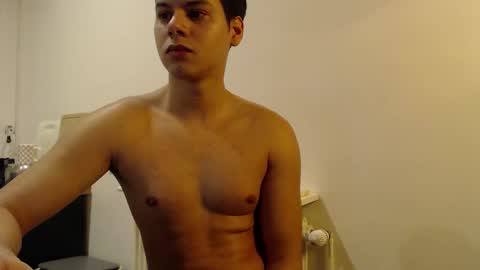 Snapshot of cute_boy859 chatting on 01.16.26 Tomas online show from 01.16.26