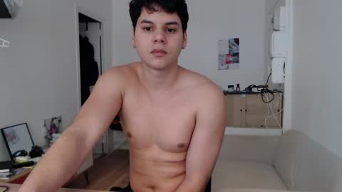 Snapshot of cute_boy859 chatting on 04.16.26 Tomas online show from 04.16.26