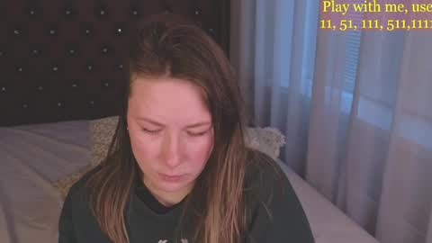 Everyday stream in the same time online show from 04.08.26