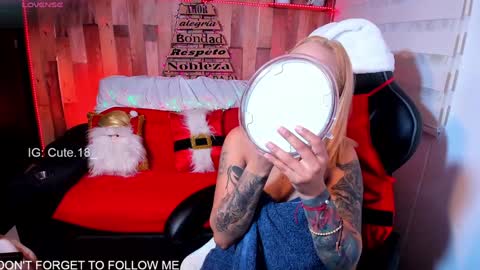 Snapshot of cute_elii chatting on 12.03.24    Independent Model online show from 12.03.24