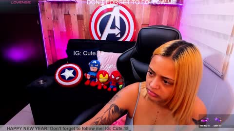 Snapshot of cute_elii chatting on 02.01.25    Independent Model online show from 02.01.25