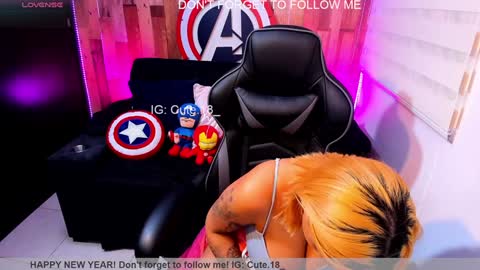 Snapshot of cute_elii chatting on 02.02.25    Independent Model online show from 02.02.25