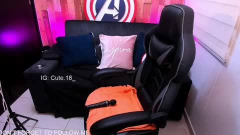 Snapshot of cute_elii chatting on 03.01.25    Independent Model online show from 03.01.25