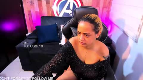 Snapshot of cute_elii chatting on 03.02.25    Independent Model online show from 03.02.25