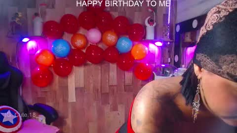 Snapshot of cute_elii chatting on 10.27.25    Independent Model online show from 10.27.25