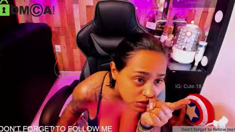    Independent Model online show from 03.26.26