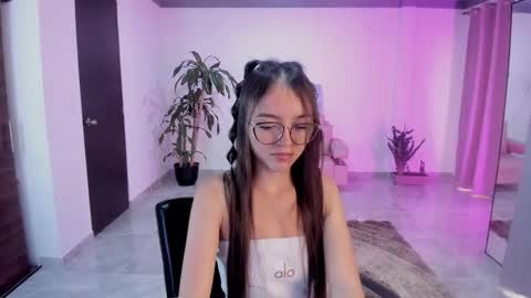 Bella Fox online show from 11.06.25