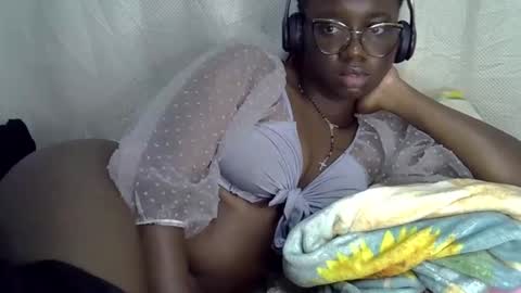Snapshot of cute_gee chatting on 04.28.26 daddysdoll online show from 04.28.26