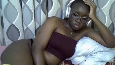 Snapshot of cute_gee chatting on 05.30.26 daddysdoll online show from 05.30.26