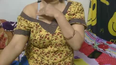 Snapshot of cute_kashmira99 chatting on 11.11.25 kashmira online show from 11.11.25