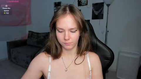 Snapshot of cute_little_ass chatting on 09.14.25 Emily online show from 09.14.25