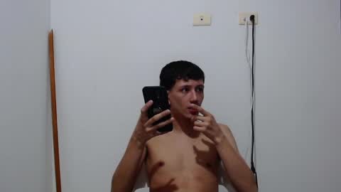 Snapshot of cute_mathew1 chatting on 01.29.25 mathew online show from 01.29.25