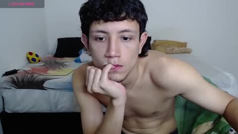 Snapshot of cute_mathew1 chatting on 03.05.25 mathew online show from 03.05.25