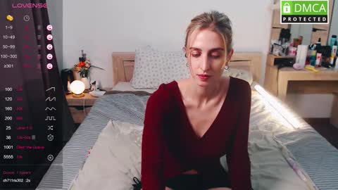 Milana online show from 10.17.25