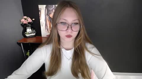 Veronica online show from 10.26.25
