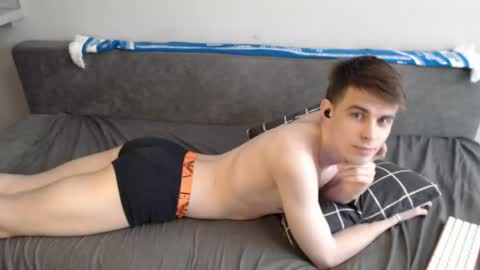 Snapshot of cute_oliver chatting on 06.04.26 Oliver online show from 06.04.26