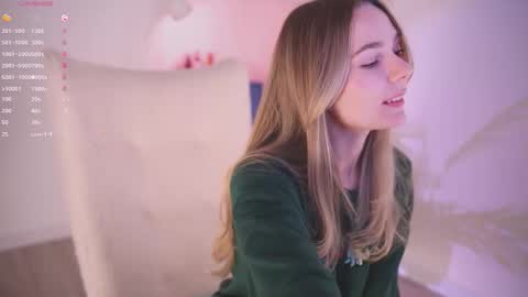 Snapshot of cute_pie_an chatting on 10.12.25 AN online show from 10.12.25