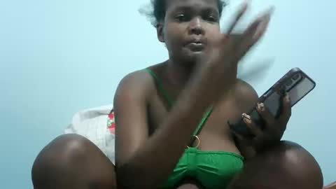 Snapshot of cute_roxie chatting on 01.23.25 cute_roxie online show from 01.23.25