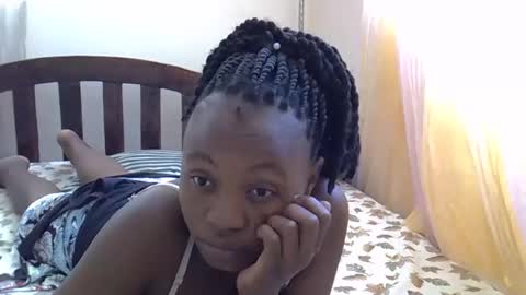 cute_savanna online show from 02.14.25