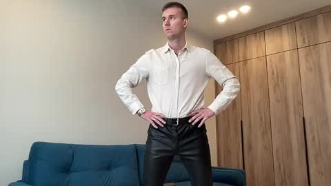 Snapshot of cute_skywalker chatting on 04.04.26 cute_skywalker online show from 04.04.26