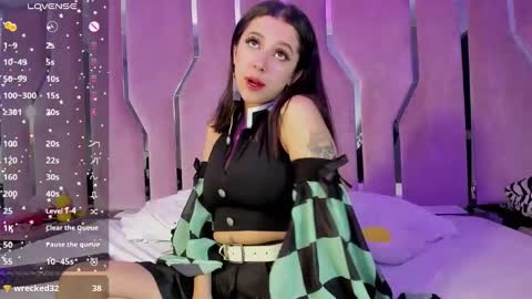 Snapshot of cute_stoone chatting on 01.24.25 SOLEI online show from 01.24.25