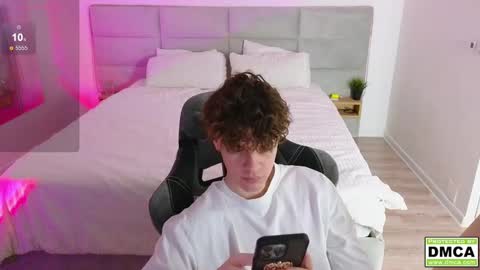 Thomas -  online show from 02.10.25