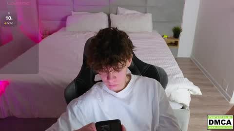 Thomas -  online show from 02.10.25