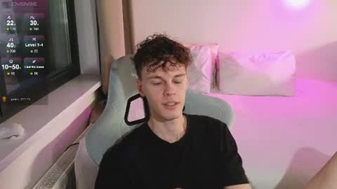 Snapshot of cute_thomas chatting on 07.16.26 Thomas - online show from 07.16.26