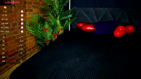 Snapshot of cute_tory chatting on 02.11.26 Tory online show from 02.11.26