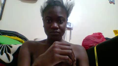 Snapshot of cuteallianah07 chatting on 09.19.25 cuteallianah07 online show from 09.19.25