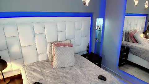 Snapshot of cutearii chatting on 01.31.25 CuteArii online show from 01.31.25