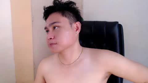 Snapshot of cuteasianlee chatting on 02.07.26 cuteasianlee online show from 02.07.26